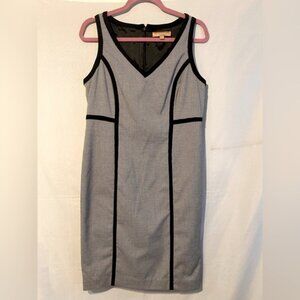 Ellen Tracy Black White Vneck Dress